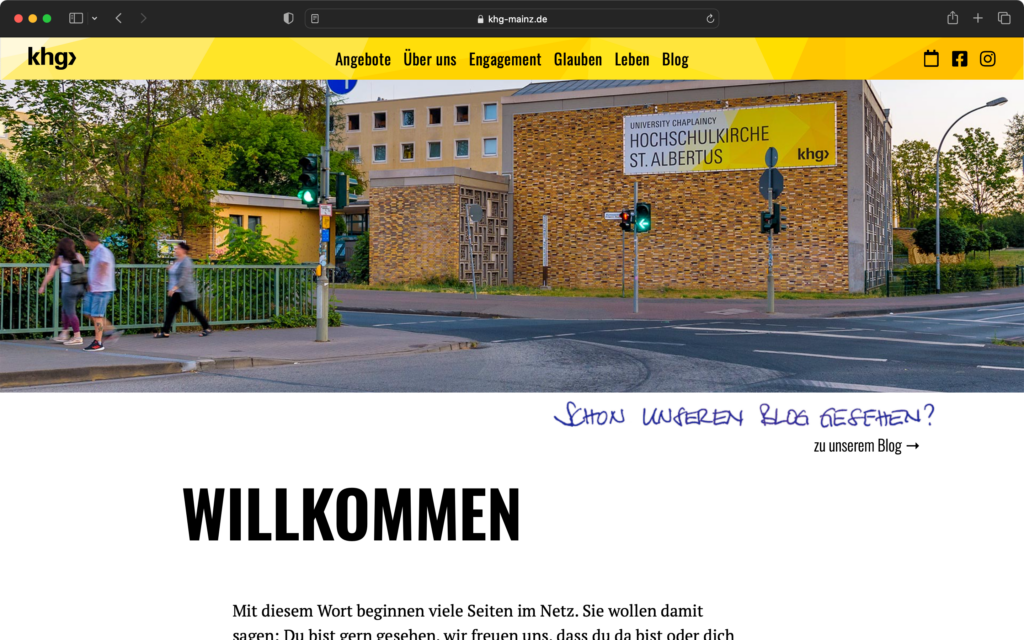 Webdesign Mainz: Screenshot zur veranschaulichung des Webdesigns: Die Startseite der KHG Mainz. Mit großformatiger Fotografie und Begrüßungstext.