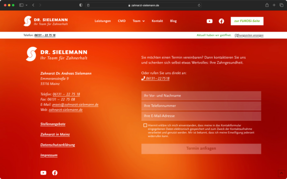 Screenshot zur veranschaulichung des Webdesigns: Der Footer mit Kontaktdaten der Mainzer Praxis und Kontaktformular.